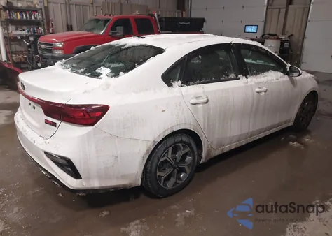 2019 Kia Forte Lxs z USA, uszkodzony, nr VIN 3KPF24ADXKE103532